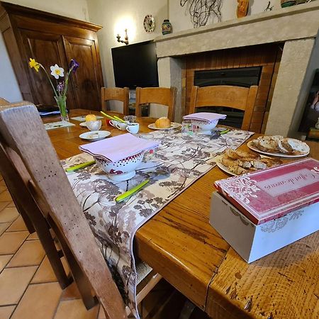 Chambres D'Hotes Au Calme Avec Salle De Jeux En Berry - Fr-1-591-678 Saulnay Buitenkant foto